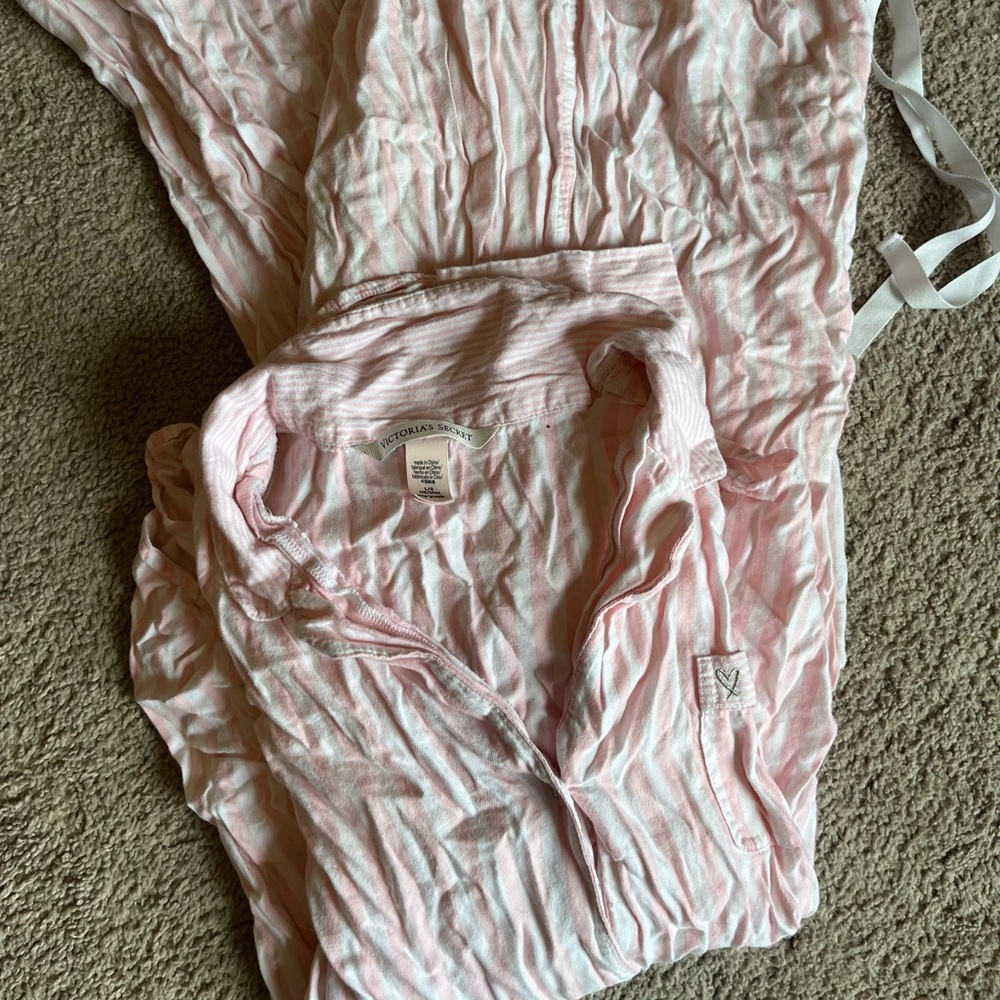 Victoria’s Secret button down pajama set size large long